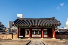빛바랜 도시에 빛나는 역사를 더하다