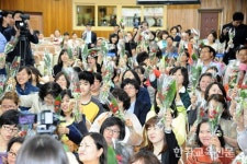 “힘들고 고단한 그 짐, 함께 들어 드릴게요”