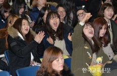 축제의 장, 안산 신길고 졸업식
