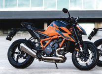 [2020 KTM 1290 슈퍼듀크 R] 완벽히 길든 ‘맹수’…진정한 슈퍼 네이키드를 만나다