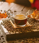 [CEO건강학 ] 파란 가을 하늘 아래 커피 한 잔 어떠세요