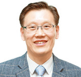 [최인한의 일본 탐구  동아시아 군사적 긴장 고조로 주목받는 오키나와] 日 최남단 행정구역, 세계적 휴양지서 주일 미군 군사 기지로 부각