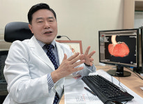 [명의를 찾아서 | 김한수 분당21세기의원 원장] “의원으로 문턱 낮추고 협진 진단…분당의 주치의 됐죠”