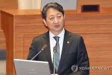 산업장관 석화산업, 업계 재편안 검토 뒤 구조조정 고려(상보)