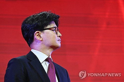 국민의힘 내부 갈등, 한동훈 vs 이준석... 친윤파 청산을 두고 강한 입장