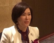 위기 느낀 내과 의사들 