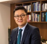 케어젠 정용지 대표, 은탑산업훈장 수상