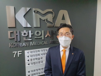 [속보]2021년 회원들의 선택은 이필수 후보…의협 회장 당선