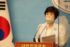 민주당 60세 이상 의원 48명, 아스트라제네카 백신 접종 앞장