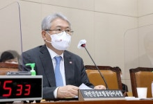 사무장병원, 대충 넘어가냐는 여당 질타에 폭발한 김용익 이사장