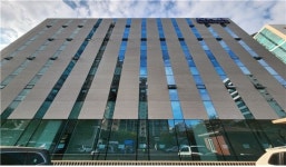 모습 드러낸 新의협회관…의협, 임시회관 생활 끝낸다