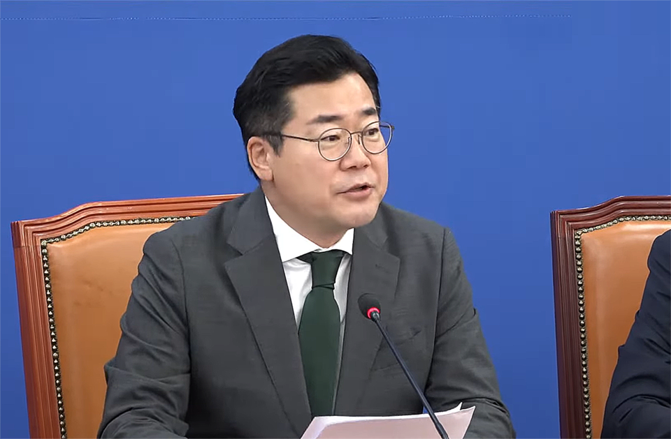 이재명 대통령, 정청래 대표와 김병기 원내대표와 만찬 111일 만에 개최 예정