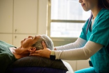 노인 안마서비스 노인장기요양급여권 진입하나