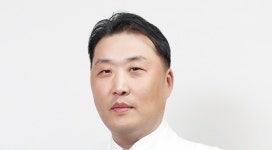 윤성환 이춘택병원장, 경기도지사 표창