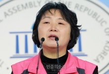 [포토] 학교비정규직의 고용불안 실태 전하는 박금자 위원장