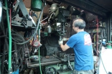 청계천 장사기계공구상가, “매일 죽어라 죽어라...그래도 희망을 버릴 수 없죠”