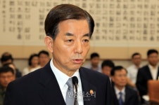 28사단 윤 일병 사망사건 보고하는 한민구 국방부장관 [포토]