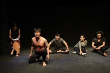 사랑의 아름다움과 파멸성...연극 ‘오셀로-피는 나지만 죽지 않는다’