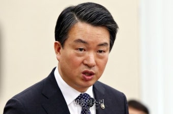 화성 총기사건 보고하는 강신명 경찰청장 [포토]