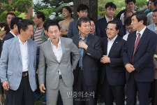 서울구치소로 총 집결한 새정치 의원들[포토]