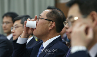 목타는 박성재 중앙지검장[포토]