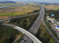 88고속도로 새이름 논란 들썩...통행료까지 시끌 왜?