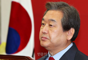김무성 “유승민에 공천 주자”...친박계 ‘반대’