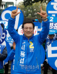 인사하는 이용섭 후보[포토]