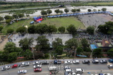 성밖숲에 준비된 삭발식 의자들[포토]