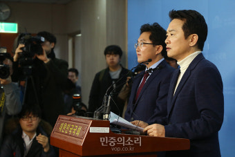 시작된 새누리당 탈당 '남경필-김용태 탈당'[포토]