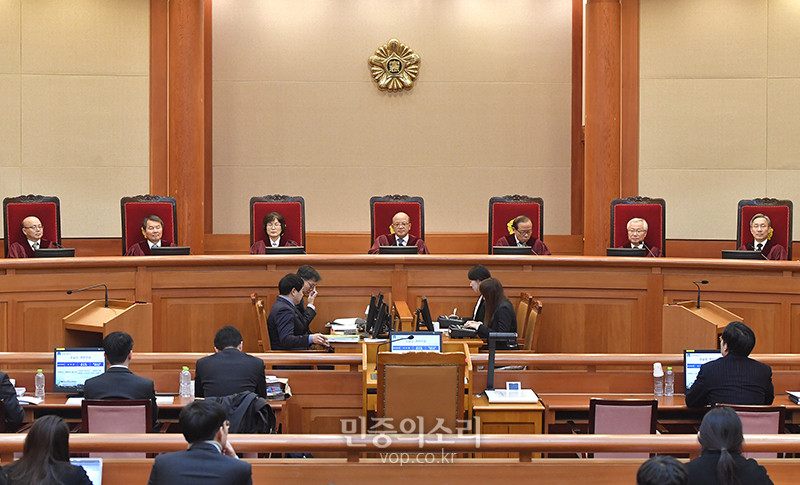 헌재, 검찰 조서를 증거로 사용할 수 있다 재확인에 윤석열 대통령 측 비판 입장에도 입장 고수