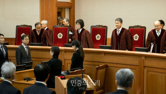 탄핵심판 참석하는 헌법재판관들[포토]