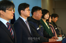 직장폐쇄 중지 촉구하는 갑을오토텍지회[포토]