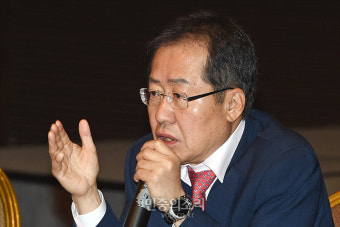 홍준표 '朴대통령 탄핵은 민중주의'[포토]