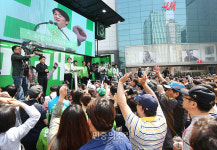인천 신세계백화점 찾은 안철수[포토]