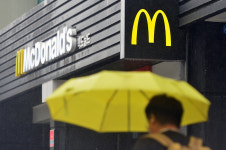 ‘햄버거병’ 사회적 논란, 맥도날드 해명 들어보니…