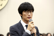 답변하는 이해진[포토]