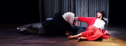 [리뷰]억눌린 여자의 숨소리를 듣는 시간, 연극 ‘두개의 달’