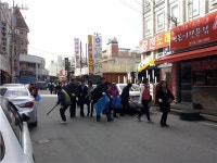충주 연수동 바르게살기위, 농촌 폐비닐 수거 구슬땀