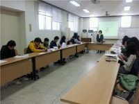 충주시립도서관, 영화도 보고 토론도 하고 일석이조