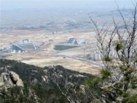 충남도청 신청사 뒤 용봉산에 무르익는 봄