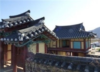 유배지서 익재영정 제작, 보은 이사균