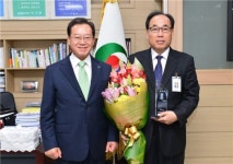 새한전자㈜ 정순일 대표, 충주시 1일 명예시장