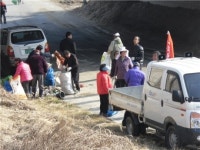 충주신니 수월마을, 봄맞이 대청소 실시