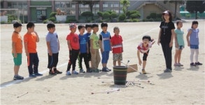 충주남한강초, 재미있는 전통놀이 진행