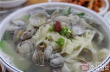 누들누들 면(麵) 탐미 - 청주 초가집 손칼국수