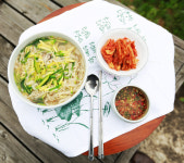 구룡사 지운(知雲) 스님이 빚은 웰빙 칼국수