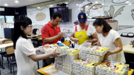 네네치킨 충북북부지사·칠금점, 저소득 가정에 매달 치킨 20마리 후원