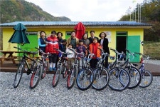 보은 수정초삼가분교장 자전거 기증 받아