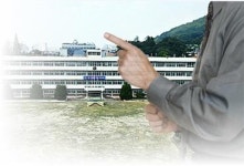 중앙초 도의회가 써라 양보한 충북도… 왜?